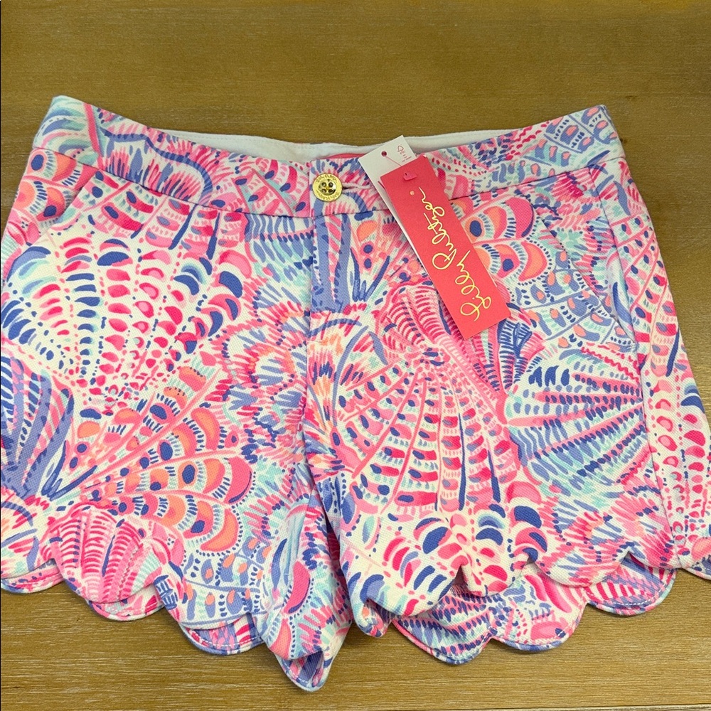 Lilly Pulitzer Scalloped Shorts Size 2